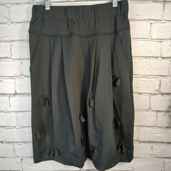 BITTE KAI RAND SKIRT, BLACK WITH BOW ACCENTS, PULL ON, SIZE MEDIUM?,WOMENS - Picture 4 of 8